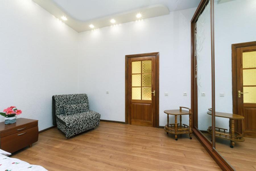 Flat Apartment Kyiv Exterior photo
