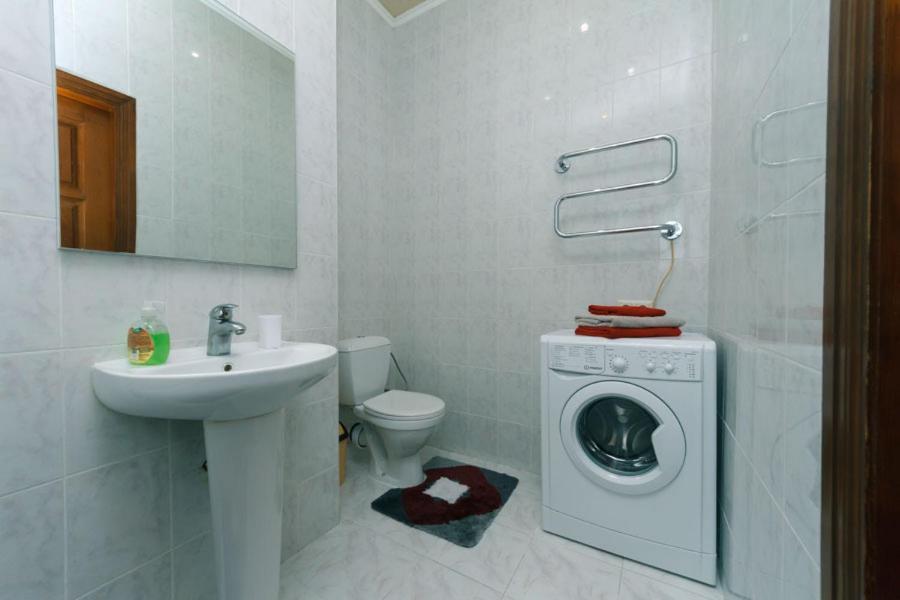 Flat Apartment Kyiv Exterior photo